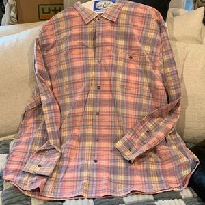 No tag it is brand new Tommy Bahama shirt size 3XL beautiful color